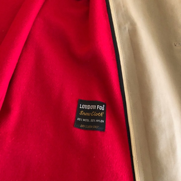London Fog 42 Long Tan Trench Coat. Inside lining, Snow Cloth Virgin Wool! - Picture 11 of 15